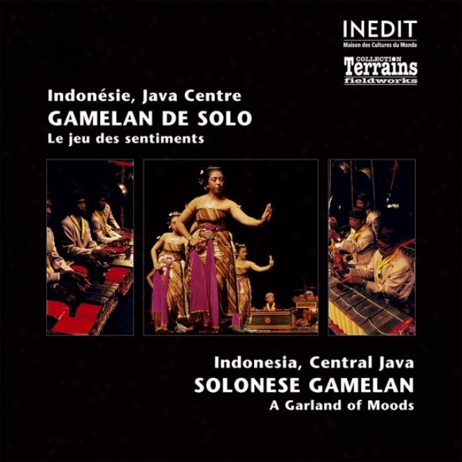 Indonsie, Java Centre. Gamelan De Solo. Indonwsia, Central Java. Solenese Gamelan.