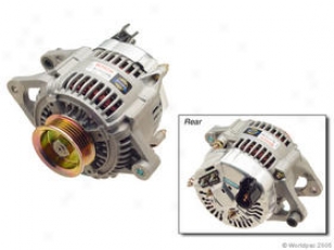 1986-1989 Chrysler Lebarln Alternator Bosch Chrysler Alternator W0133-1603217 86 87 88 89