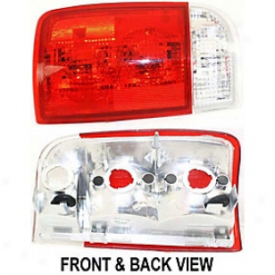 1995-2005 Chevrolet Blazer Tail Light Replacement Chevrolet Tail Light 11-3203-01 95 96 97 98 99 00 01 02 03 04 05