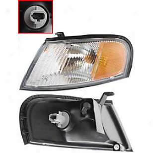 1998-1999 Nissan Altima Corner Light Replacement Nissan Corner Light 18-5224-00 98 99