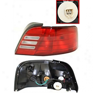 1999-2001 Mitsubishi Galant Tail Light Replacement Mitsubishi Tail Light M730135 99 00 01