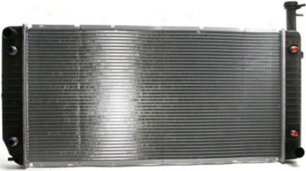 2003-2004 Chevrolet Express 2500 Radiator Delphi Chwvrolet Radiator Ra10017 03 04