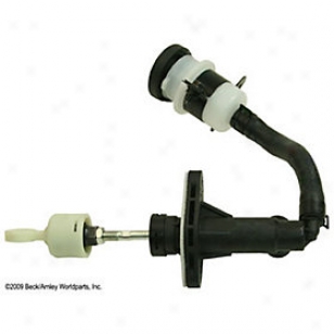 2003-2004 Hyundai Tiburon Clutch Master Cylinder Befk Arnley Hyundai Clutch Master Cylinder 072-9667 03 04