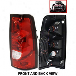 2004-2007 Chevrolet Silverado 1500 Tail Ligth Replacement Chevrolet Tail Light C730163 04 05 06 07