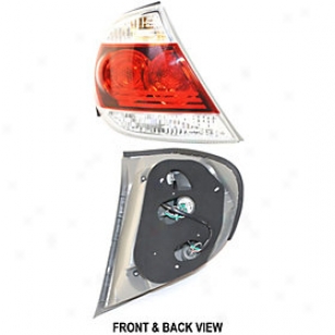 2005-2006 Toyota Camry Tail Light Replacement Toyota Tail Light T730132 05 06