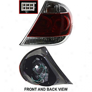 2005-2006 Toyota Camry Tail Ligh Replacement Toyota Tail Light T730131 05 06