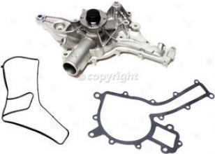 2005-2008 Chrysler Crosfsire Water Pump Gmb Chrysler Water Pump 147-2250 05 06 07 08