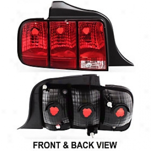 2005-2009 Ford Mustang Tail Light Replacemet Ford Tail Light F730132 05 06 07 08 09