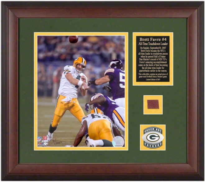 Brett Favre Green Bay Packers - Framed 8x10 Photograph Piece With Ball & Medallion