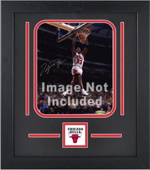 Chicago Bulls 8x10 Vertical Setup Frame With Team Logo