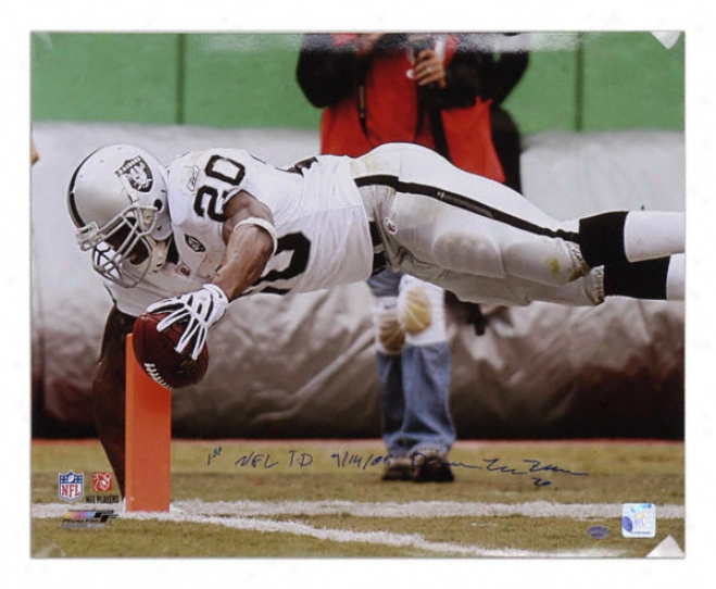 Darren Mcfadden Autographed Photograph  Particulars: Oakland Raiders, 1st Nfl Td 9/14/08 Inscription, 16x20