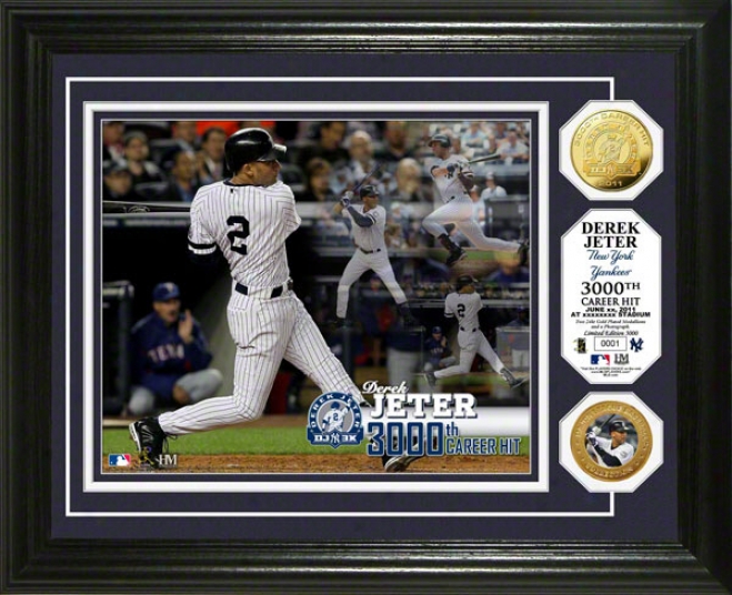 Derek Jeter New York Yankees 3000th Hit Commemorative 24kt Gpld Coin Photo Mint