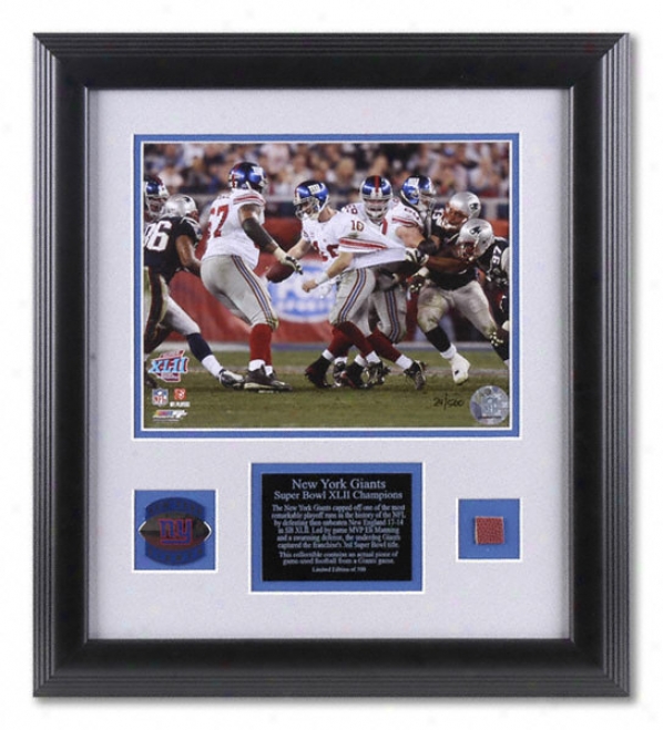 Eli Manning New York Giants - Super Bowl Xlii Scramble - Framed 8x10 Photograph With Game Used Football Piece And Team Medallion