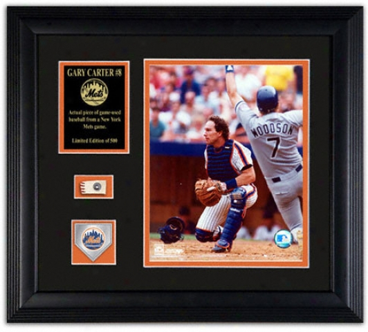 Gary Carter New York Mets - With Baseball, Medal & Dish - 16x20 Photograph