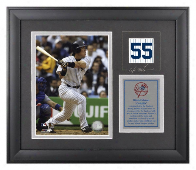 Hideki Matsui Framed 6x8 Photograph  Details: New Yrk Yankees, With Facsimile Signature