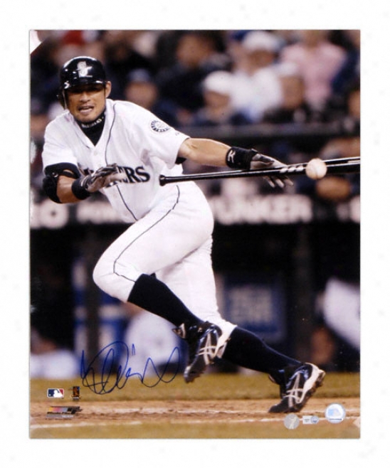 Ichiro Suzuki Seattle Mariners Autographed 16x20 Photograph