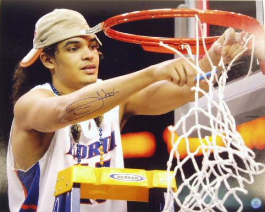 Joakim Noah Florida Gators Autographed 16x20 Photo