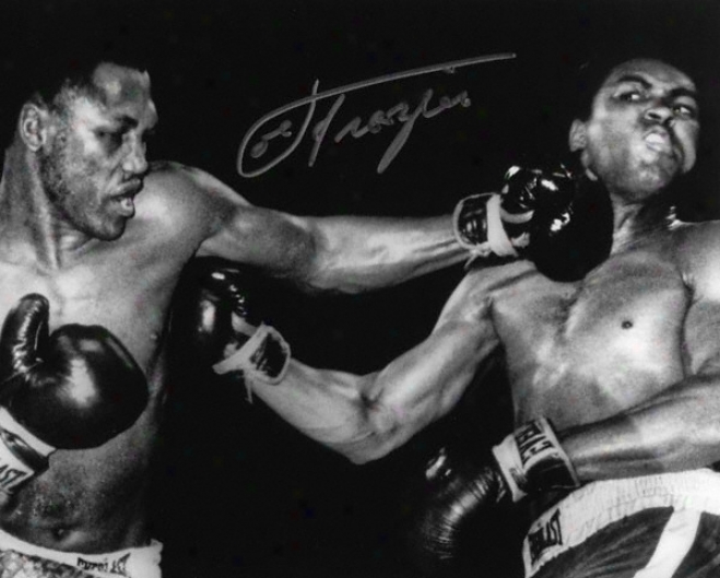 Joe Frazier Autographed 8x10 Photogtaph