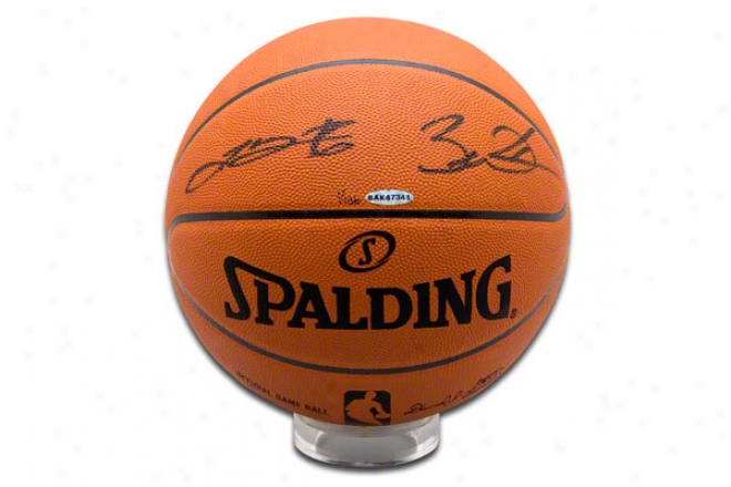 Lebron James & Dwyane Wade Miami Heat Dual Autographed Functionary Nba Baskefball