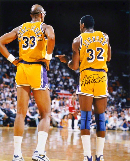 Magic Johnson Los Angeles Lakers Autographed 16x20 Photo