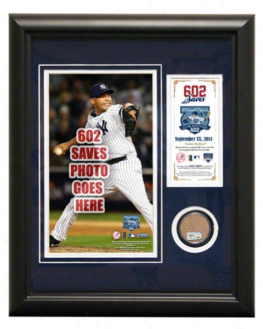 Mariano Rivera Record Breaking Save 11x14 Mini Dirt Collage: 602nd Career Save