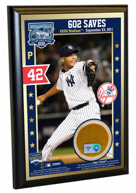 Mariano Rivera Record Rupture Save 4x6 Dirt Plaque: 602nd Career Save