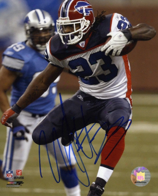 Marshawn Lynch Buffalo Bills - Running - Autographed 8x10 Photograph