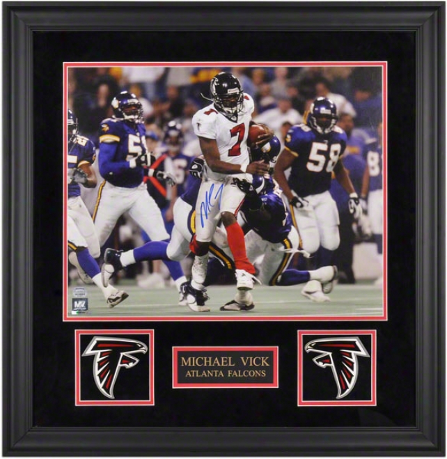 Michael Vick rFamed Autographed Photograph  Details: Atlanta Falcons, The Play, 16x20