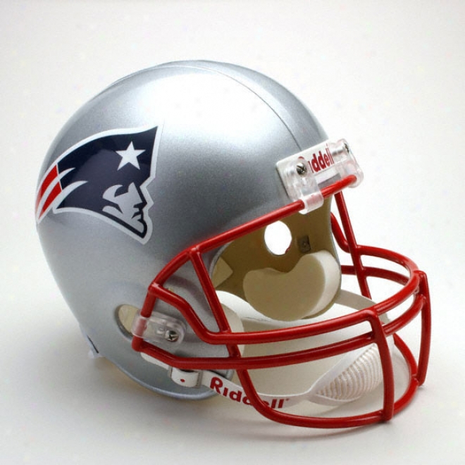 New England Patriots Deluxe Replica Riddell Full Size Helmet