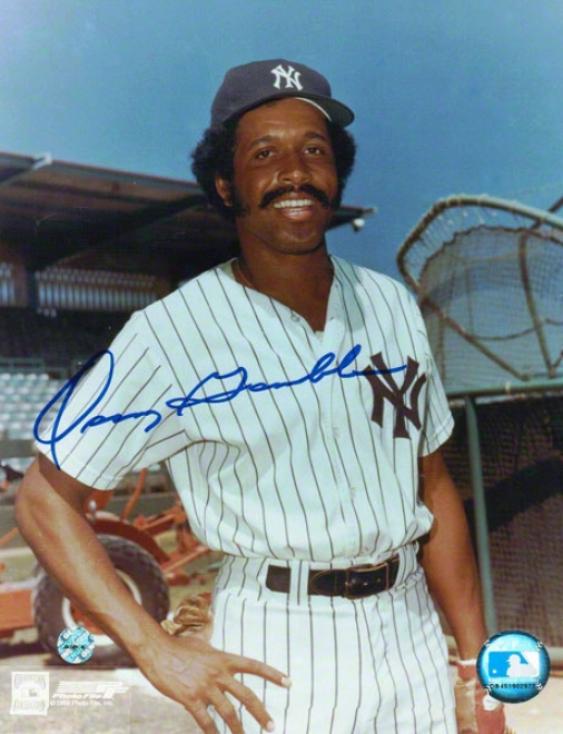 Oscar Gamble New York Yankees Autographed 8x10 Photo Pose