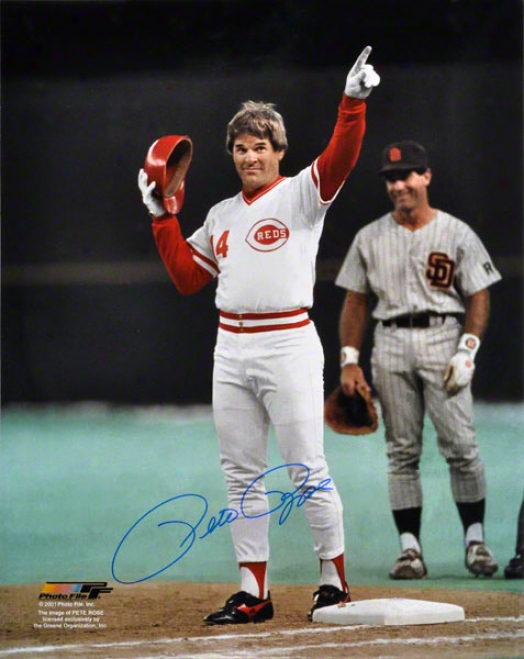 Pete Rose Autographed Photograph  Details: 16x20, Cincinnati Reds