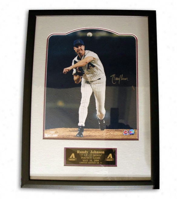 Randy Johnson Arizona Diamondbacks Le 16x20 Autgoraphed Photograph W/engrafed Name, Date And ''27 Up 27 Down'' Inscriptoi