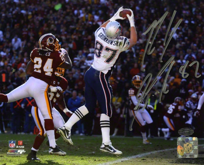 Rob Gronkowski Autographed 8x10 Photograph  Details: New England Patriots, Vs Washington Redskins