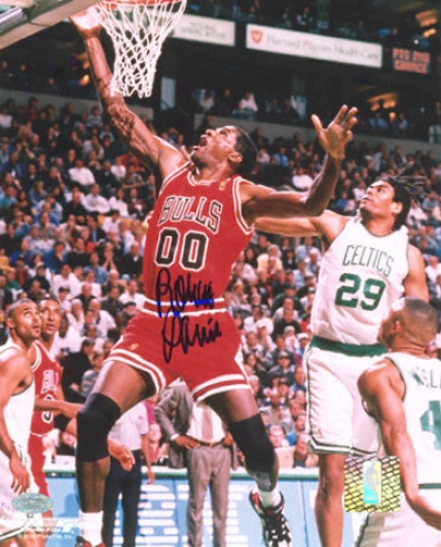 Robert Parish Chicago Bulls 8x10 Autographed Photograph