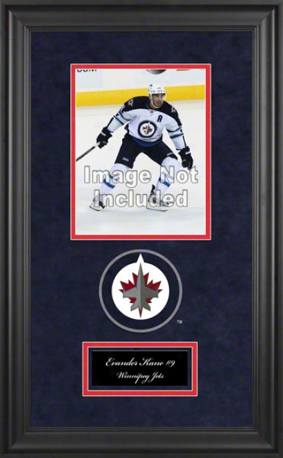 Winnipeg Jets Deluxe 8x10 Team Logo Frame