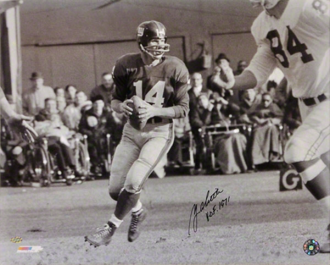 Y.a. Tittle Novel York Giants 16x20 Autographed Black And White Photograph Through  Hof 1971 Inscription