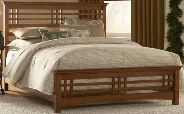 Ladson Oak Bed - Full, Tan