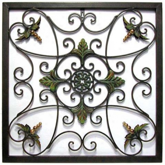 "leaves And Medallion Wall Cunning - 23""hx23.75""w, Sage"