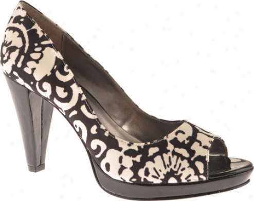 Ak Anne Klein Evalyn (women's) - Black/ivory Floral Fabric