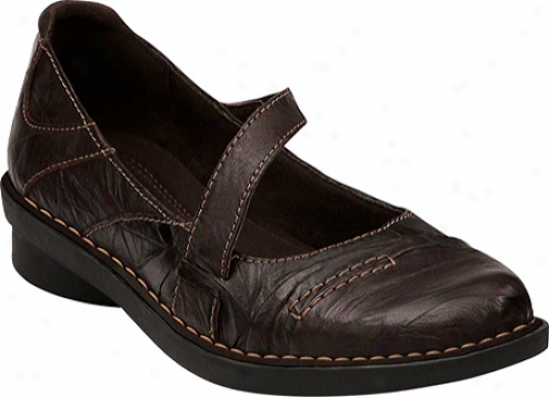 Clarks Nikki Revere (women's) - Brown Scrunched Leather