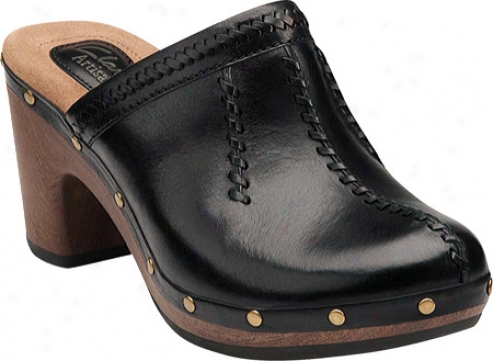 Clarks Sagamore Dell (women's) - Black Leather