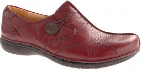 Clarks Un.loop (women's) - Burgundy Leather