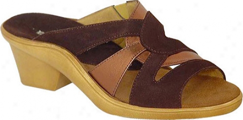 Curvetures Vicki 755 (women's) - Bronze Suede