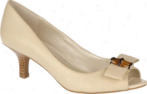 Etienne Aigner Violet (women's) - Pale Ivory Leather