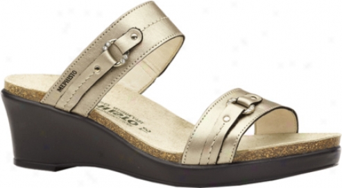 Mephisto Naiade (women's) - Platinum Perl Calfskin