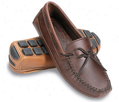 Minnetonka Double Bottom Cowhide Driving Moc (men's) - Chestnut Lariat