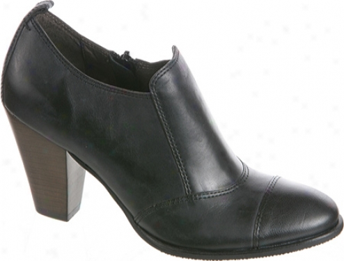 Nicole Giddy (women's) - Black Leather