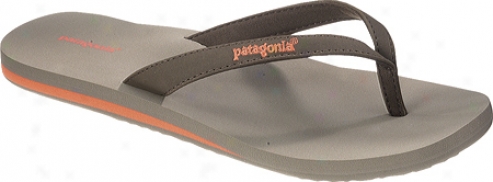 Patagonia Round Pin (women's) - Peat Brown Synthetic Nubuck