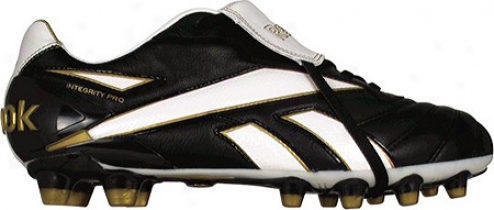 Reebok Integrity 09 Pro Hg (men's) - Black/white/gold