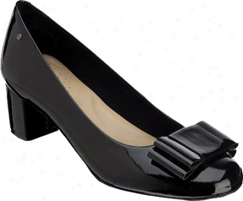 Rockport Mary Dull Bow Pump (women's) - Black Patent Leather